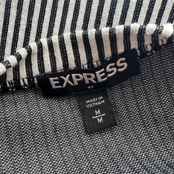Express Black and White Striped Top, Size Medium - Picture 4 of 7